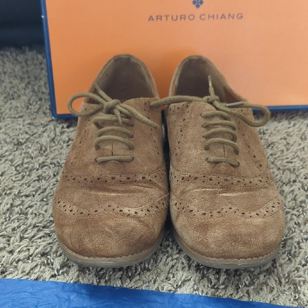 Arturo Chiang Women's Brown Suede Oxfords